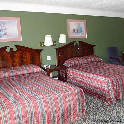 Magnuson Hotel And Suites Bellevue الغرفة الصورة